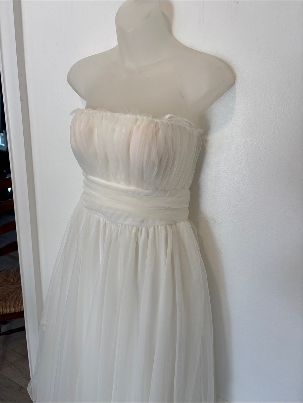 Selfie Leslie Strapless Chic White Romantic Tulle Dress in White NWT Size Large - Picture 5 of 7